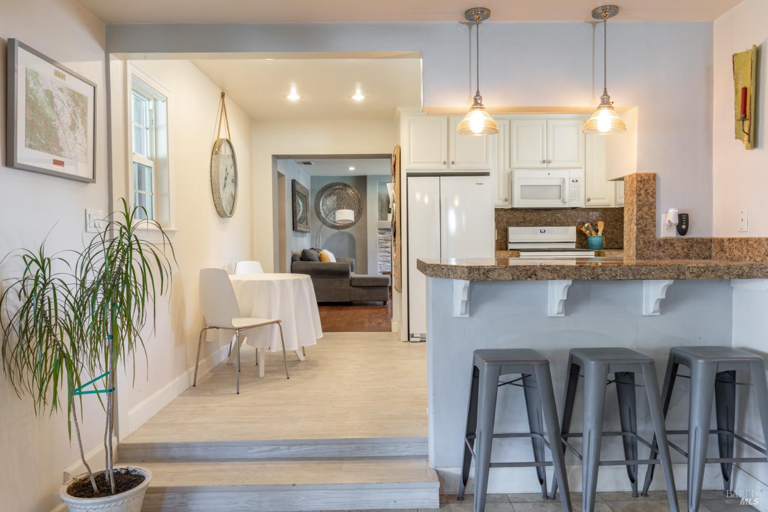 Detail Gallery Image 23 of 27 For 3556 Palomar Way, Napa,  CA 94558 - 3 Beds | 2 Baths