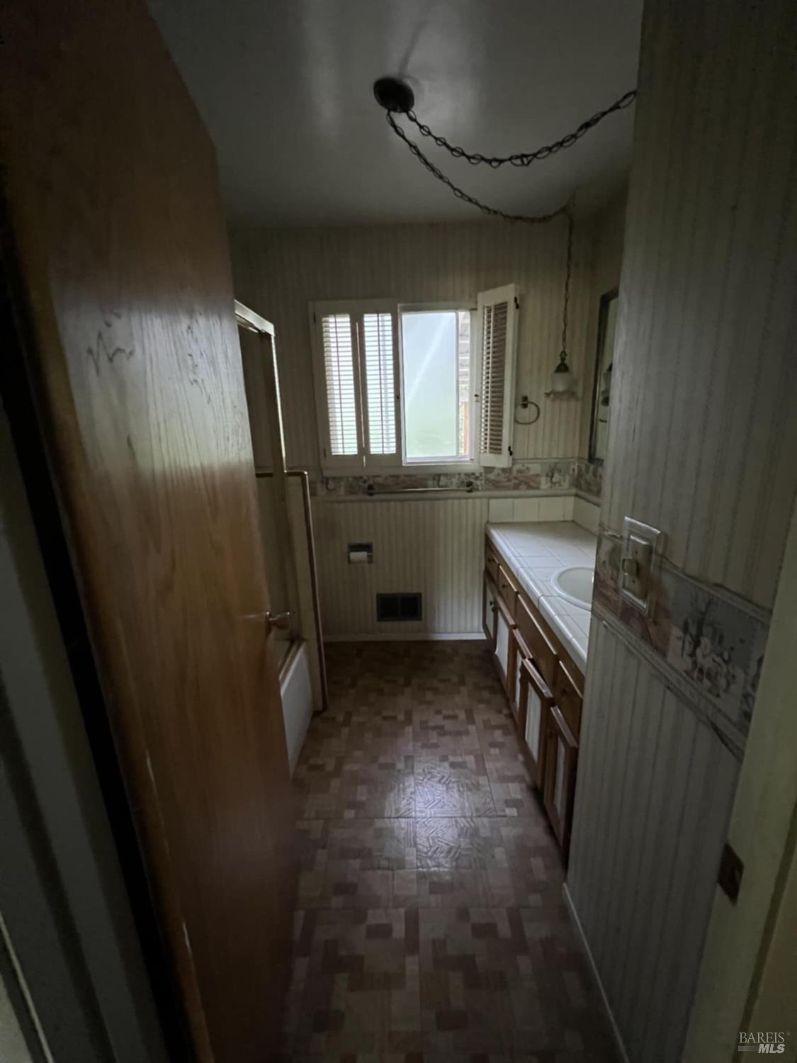 Detail Gallery Image 7 of 37 For 78951 Zenia Rd, Covelo,  CA 95428 - 3 Beds | 1/1 Baths