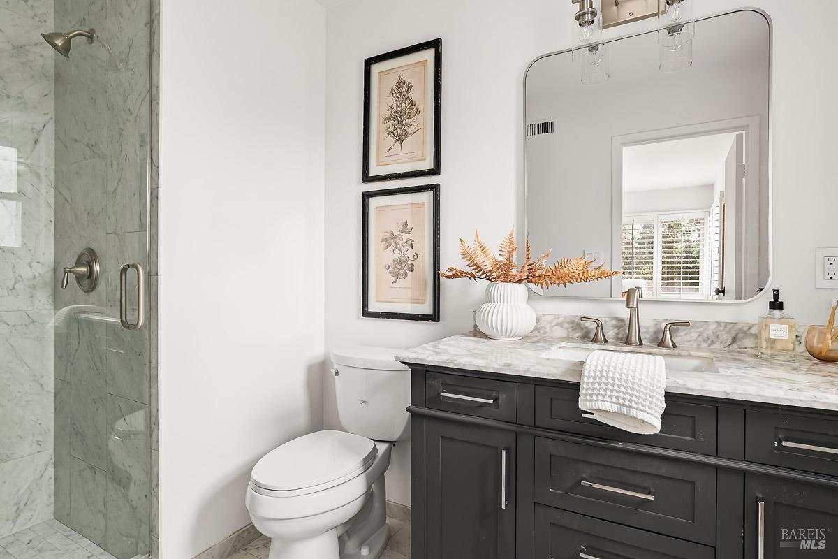 Detail Gallery Image 10 of 29 For 59 Trellis Dr, San Rafael,  CA 94903 - 4 Beds | 2 Baths