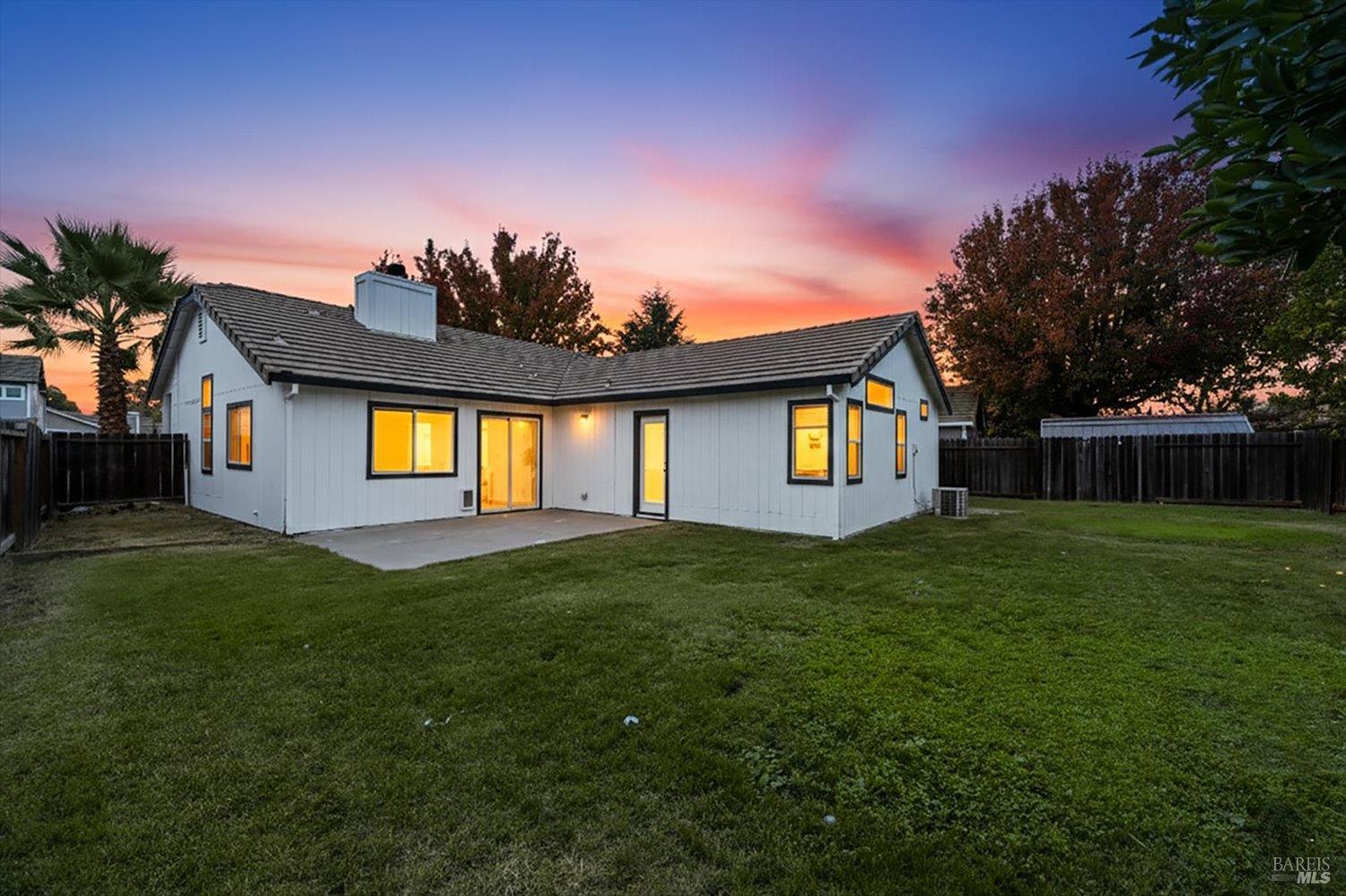 Detail Gallery Image 43 of 44 For 570 Woodard Way, Dixon,  CA 95620 - 3 Beds | 2 Baths