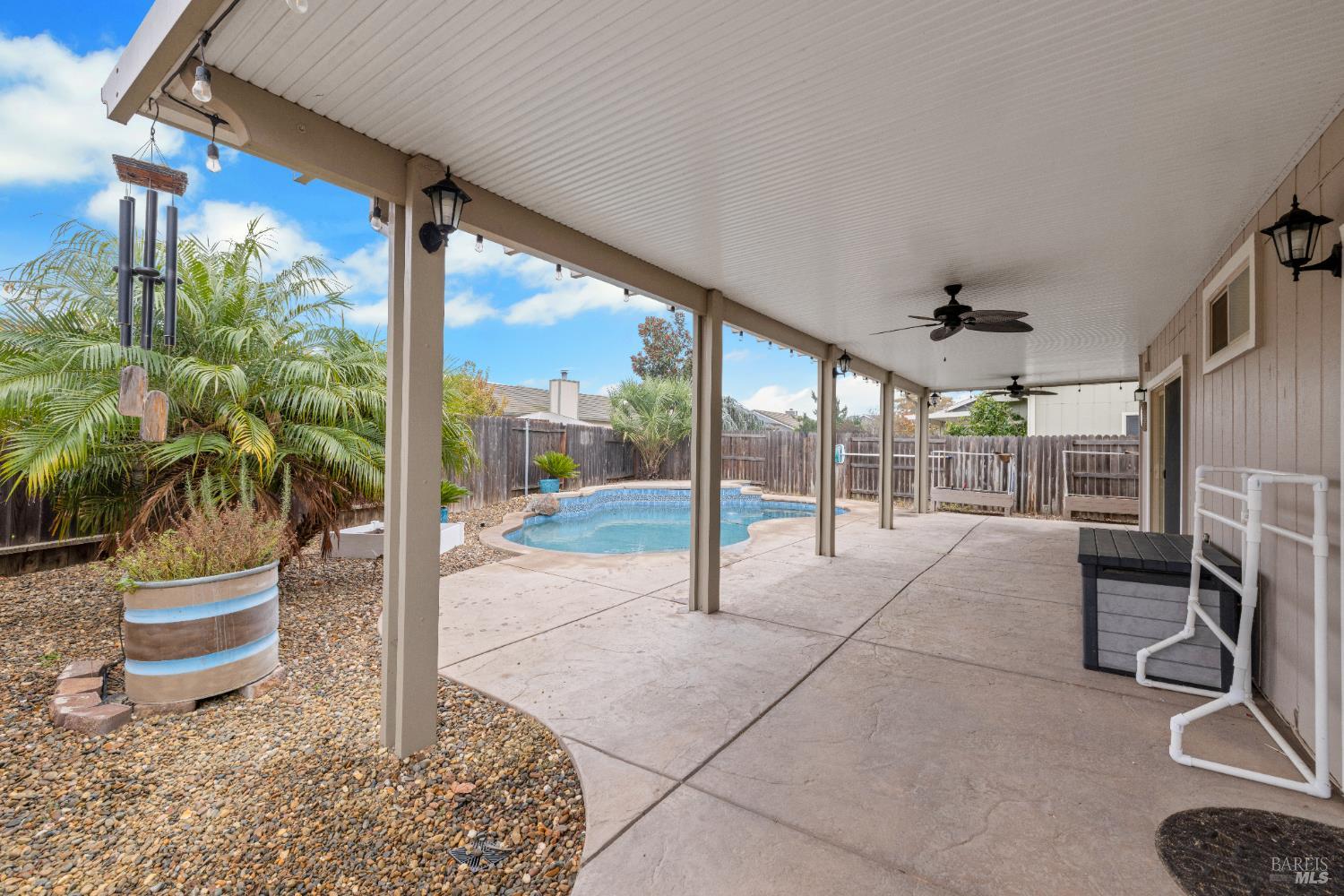 Detail Gallery Image 12 of 14 For 809 Cookson St, Vacaville,  CA 95687 - 3 Beds | 2 Baths