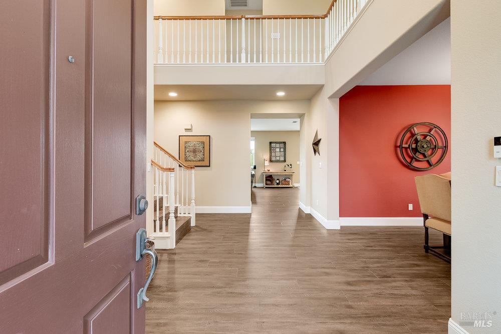 Detail Gallery Image 6 of 66 For 544 Lansing Cir, Benicia,  CA 94510 - 4 Beds | 3 Baths