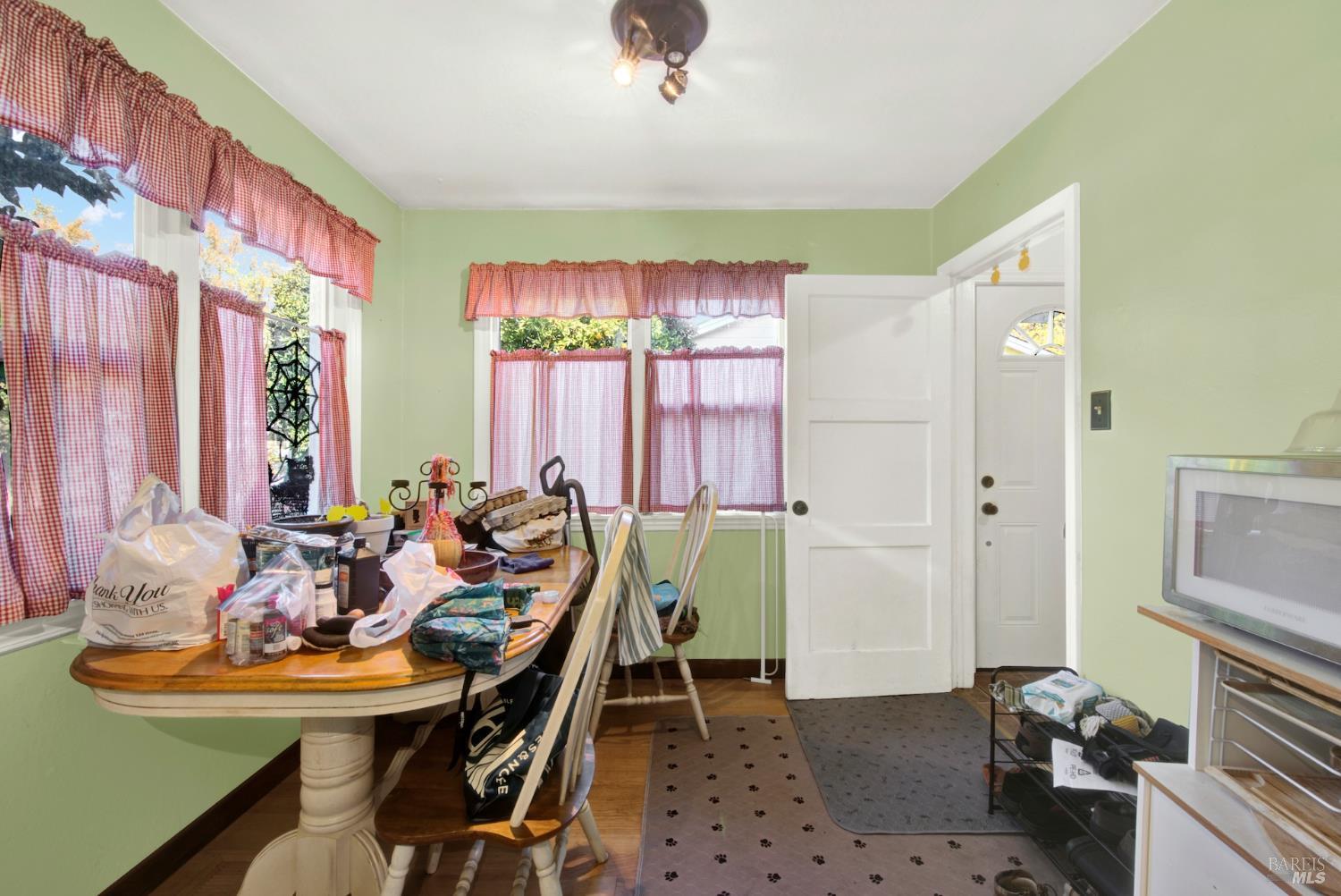 Detail Gallery Image 14 of 54 For 211 Triplett Dr, Cloverdale,  CA 95425 - 2 Beds | 1 Baths