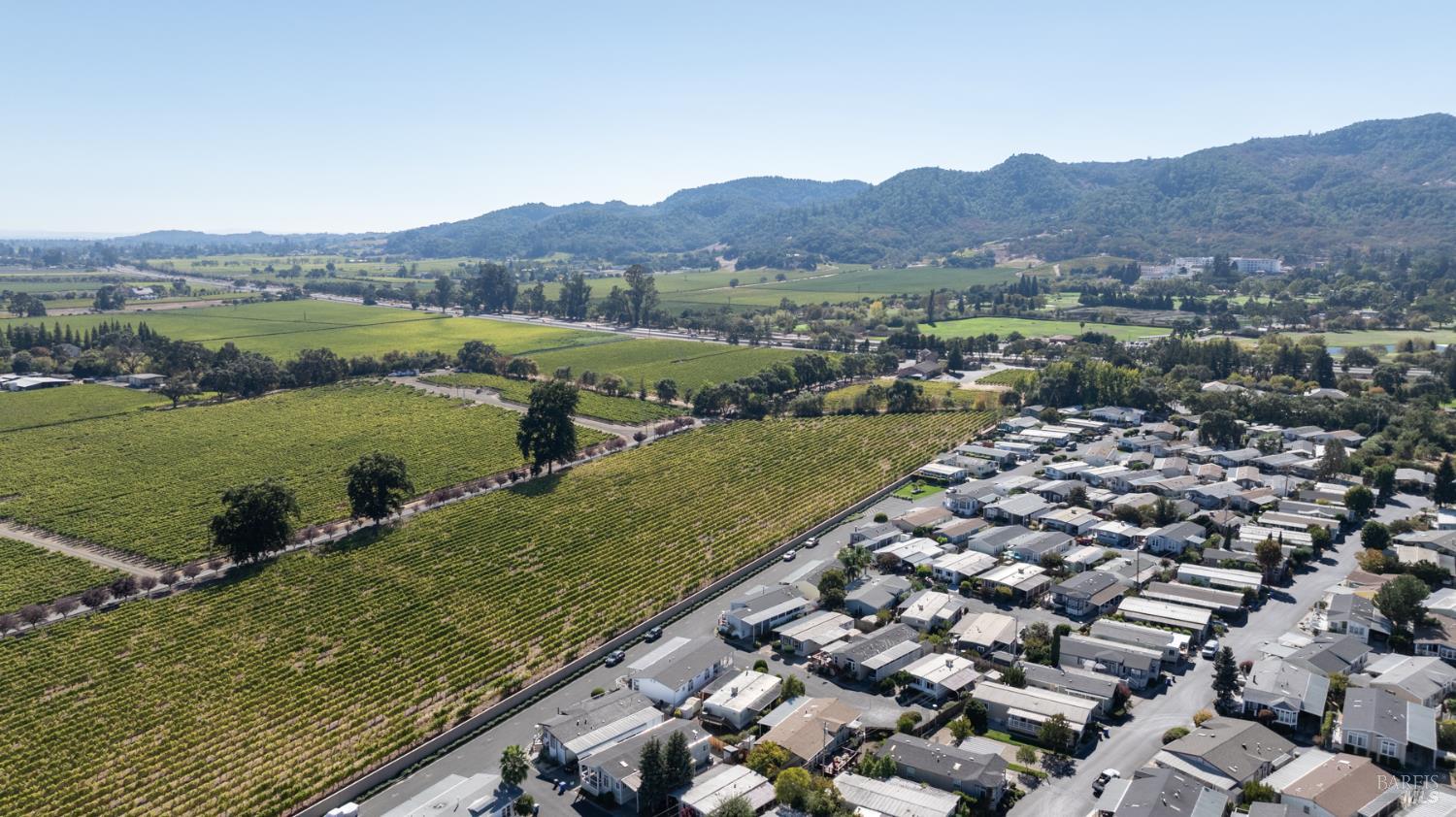 Detail Gallery Image 15 of 19 For 180 Sherry Cir, Yountville,  CA 94599 - 2 Beds | 2 Baths