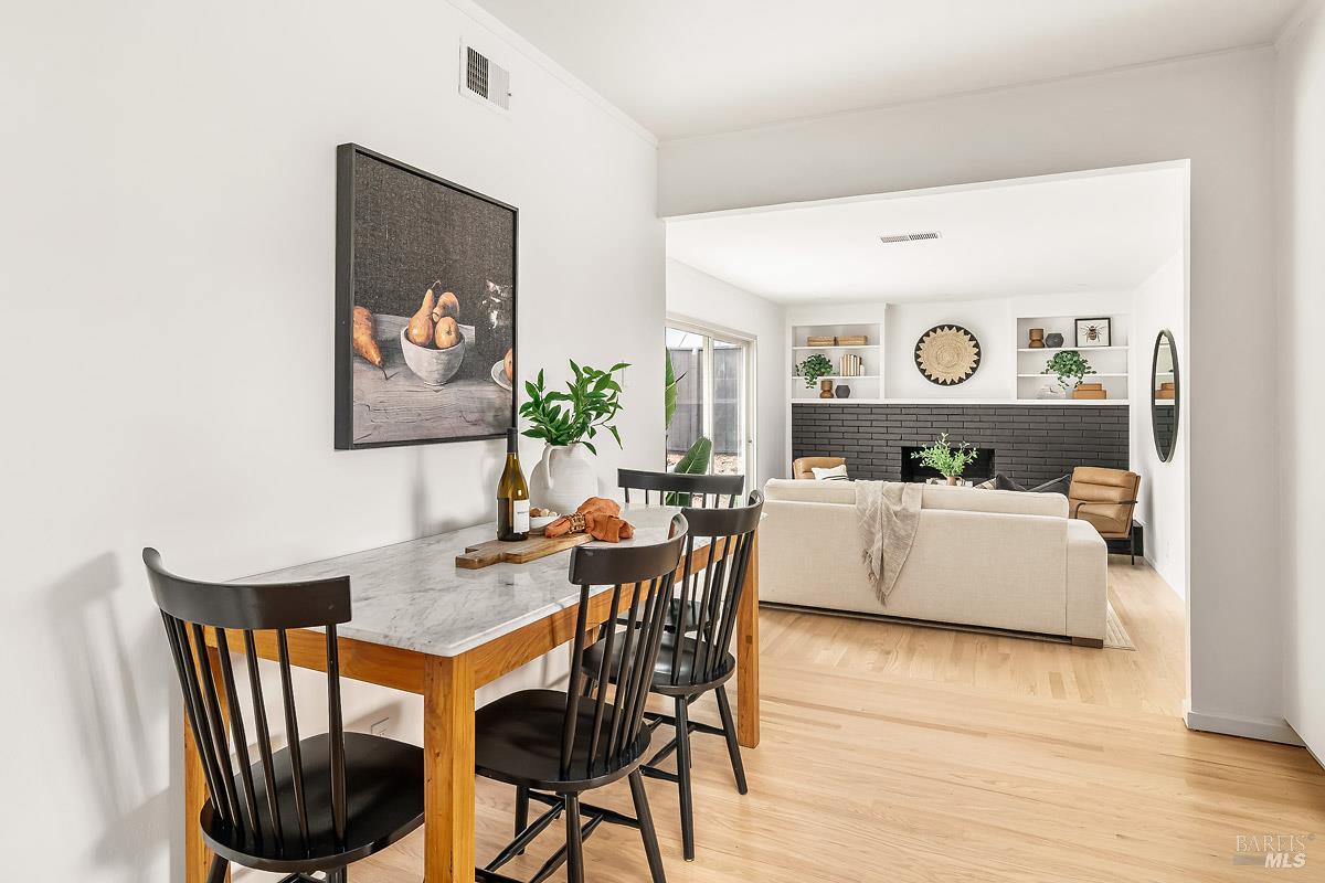 Detail Gallery Image 5 of 29 For 59 Trellis Dr, San Rafael,  CA 94903 - 4 Beds | 2 Baths