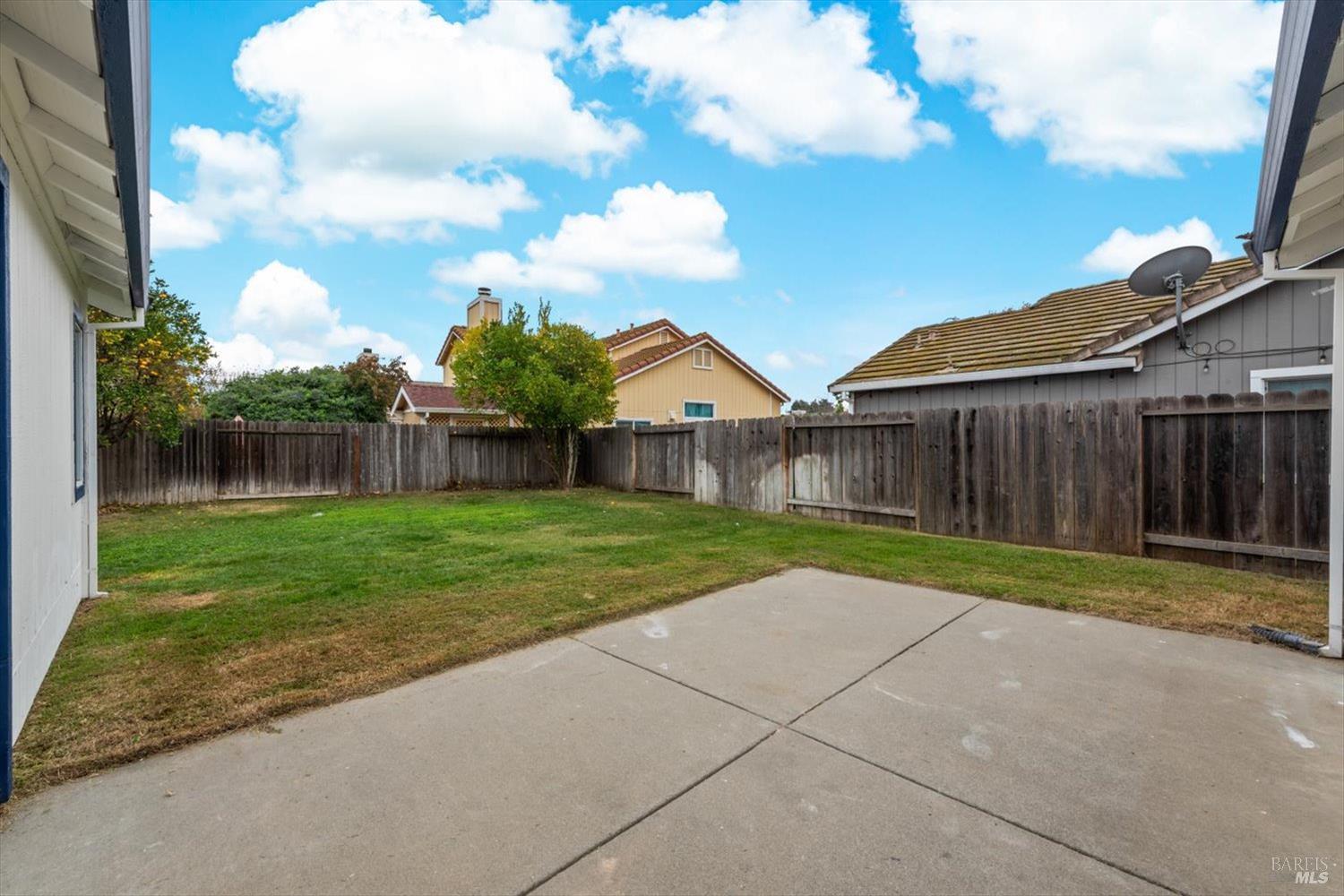 Detail Gallery Image 31 of 44 For 570 Woodard Way, Dixon,  CA 95620 - 3 Beds | 2 Baths