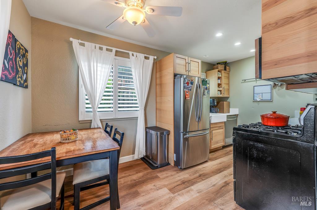 Detail Gallery Image 44 of 49 For 17323 Hillside Ave, Sonoma,  CA 95476 - 4 Beds | 2 Baths