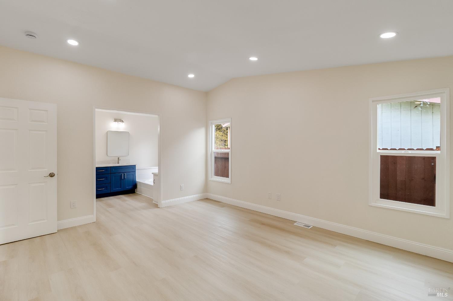 Detail Gallery Image 21 of 58 For 2555 Flosden Rd 8, American Canyon,  CA 94503 - 3 Beds | 2 Baths