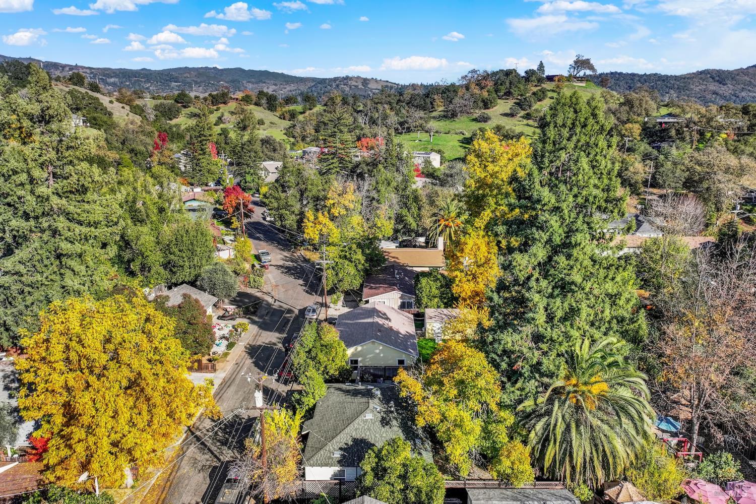 Detail Gallery Image 33 of 54 For 211 Triplett Dr, Cloverdale,  CA 95425 - 2 Beds | 1 Baths