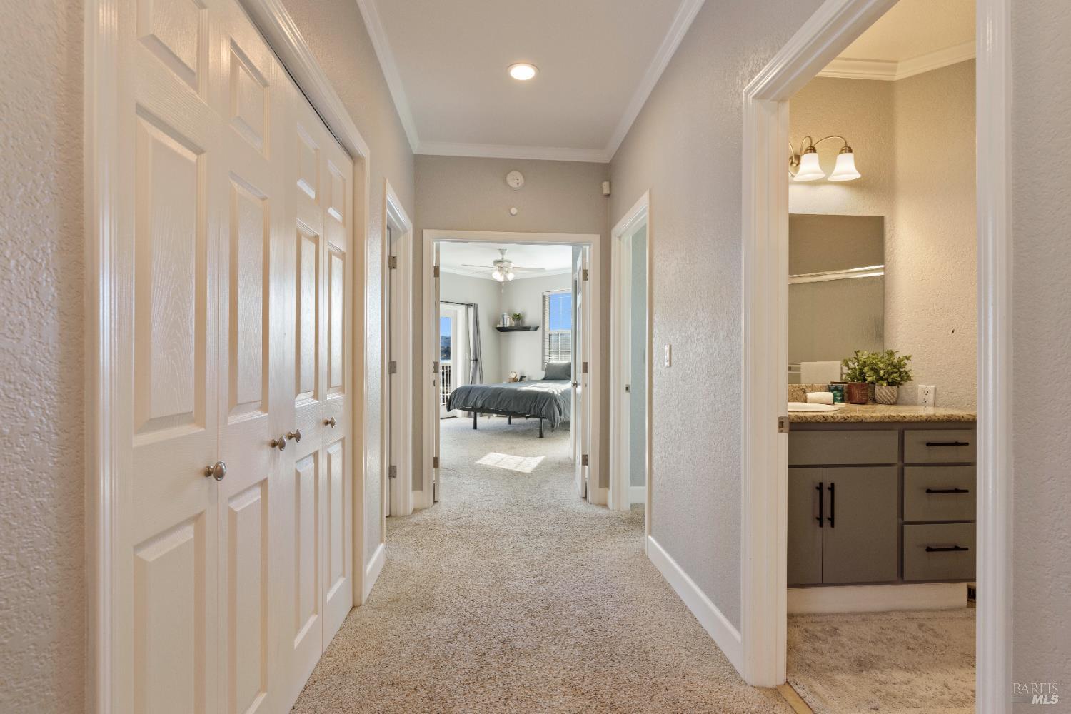 Detail Gallery Image 29 of 69 For 11115 Lakeshore Dr, Clearlake,  CA 95424 - 3 Beds | 3/1 Baths