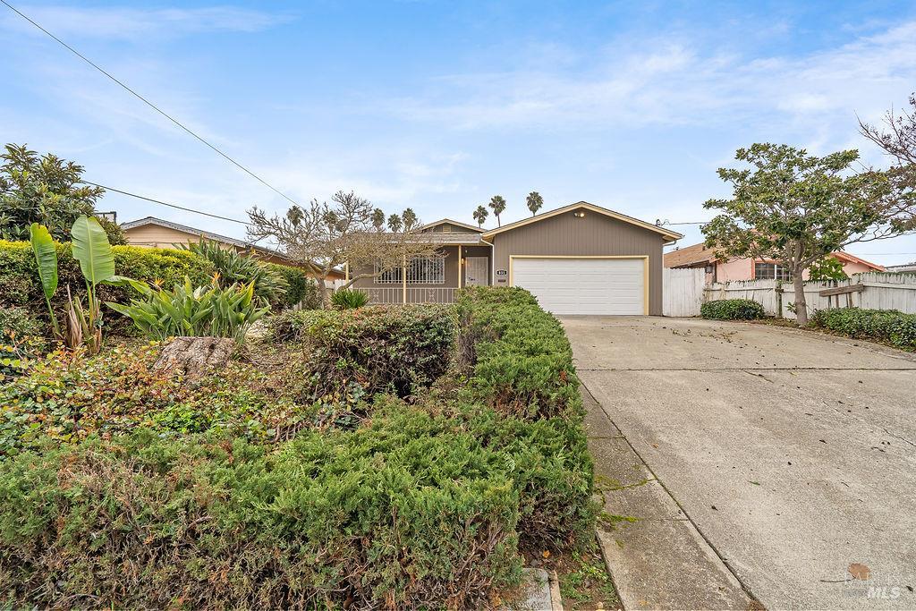 Detail Gallery Image 2 of 27 For 831 5th St, Vallejo,  CA 94590 - 3 Beds | 2 Baths