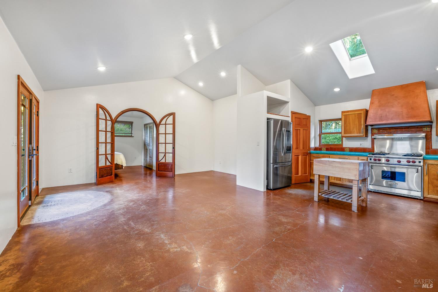 Detail Gallery Image 5 of 41 For 19204 Benson Ln, Fort Bragg,  CA 95437 - 2 Beds | 2 Baths