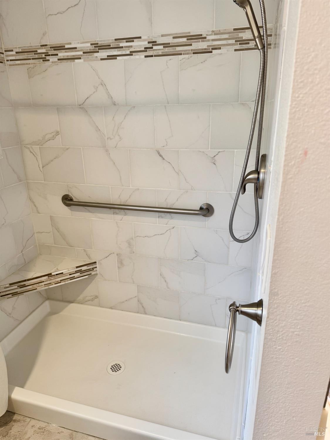 Detail Gallery Image 16 of 24 For 514 Oak Vista Ln, Santa Rosa,  CA 95409 - 2 Beds | 2 Baths