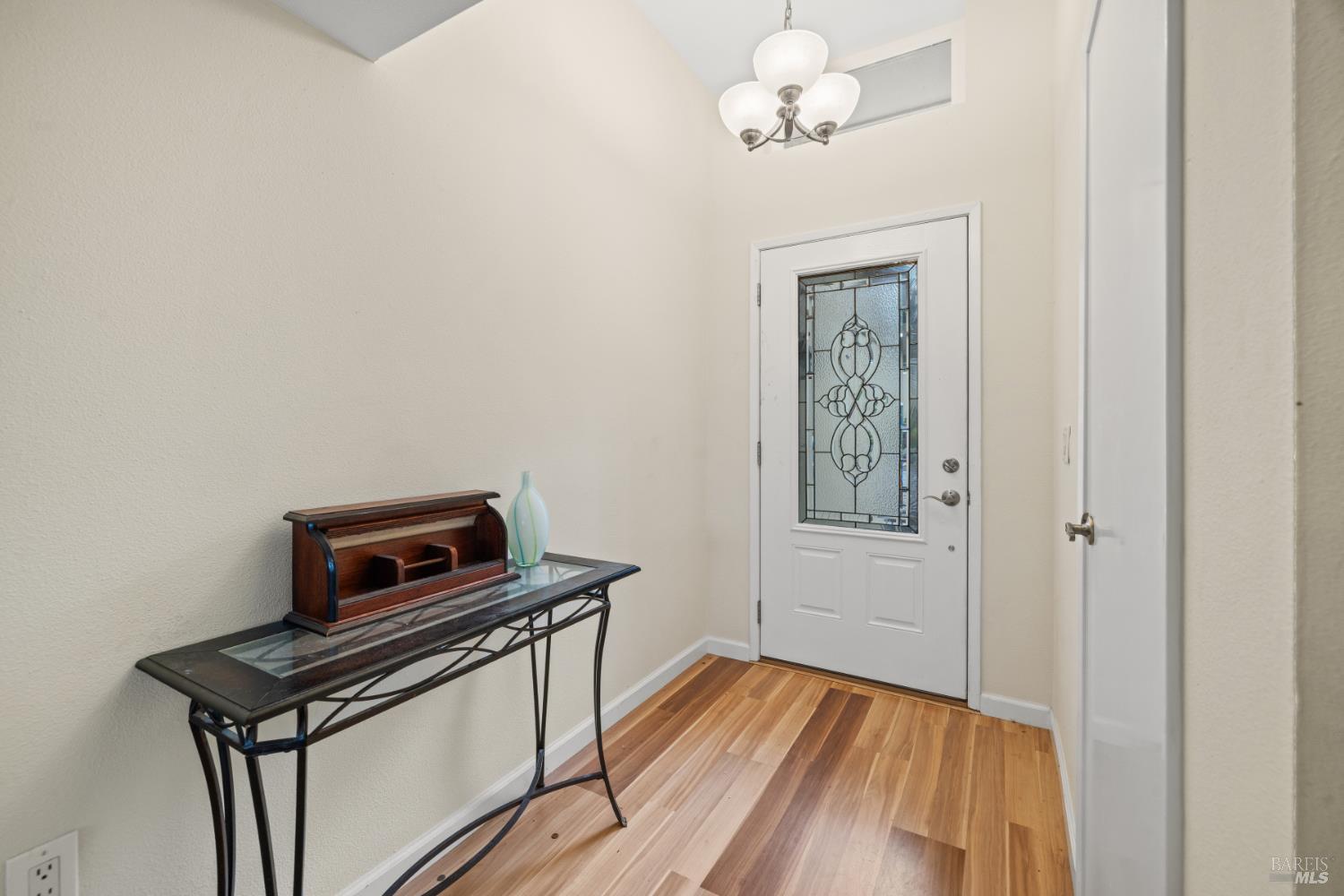 Detail Gallery Image 8 of 45 For 7103 Overlook Dr, Santa Rosa,  CA 95409 - 3 Beds | 2 Baths