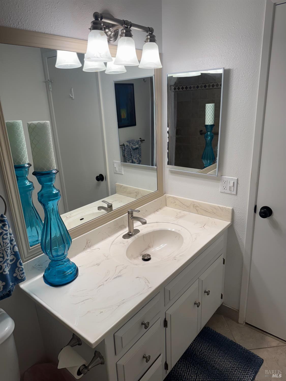 Detail Gallery Image 13 of 24 For 514 Oak Vista Ln, Santa Rosa,  CA 95409 - 2 Beds | 2 Baths