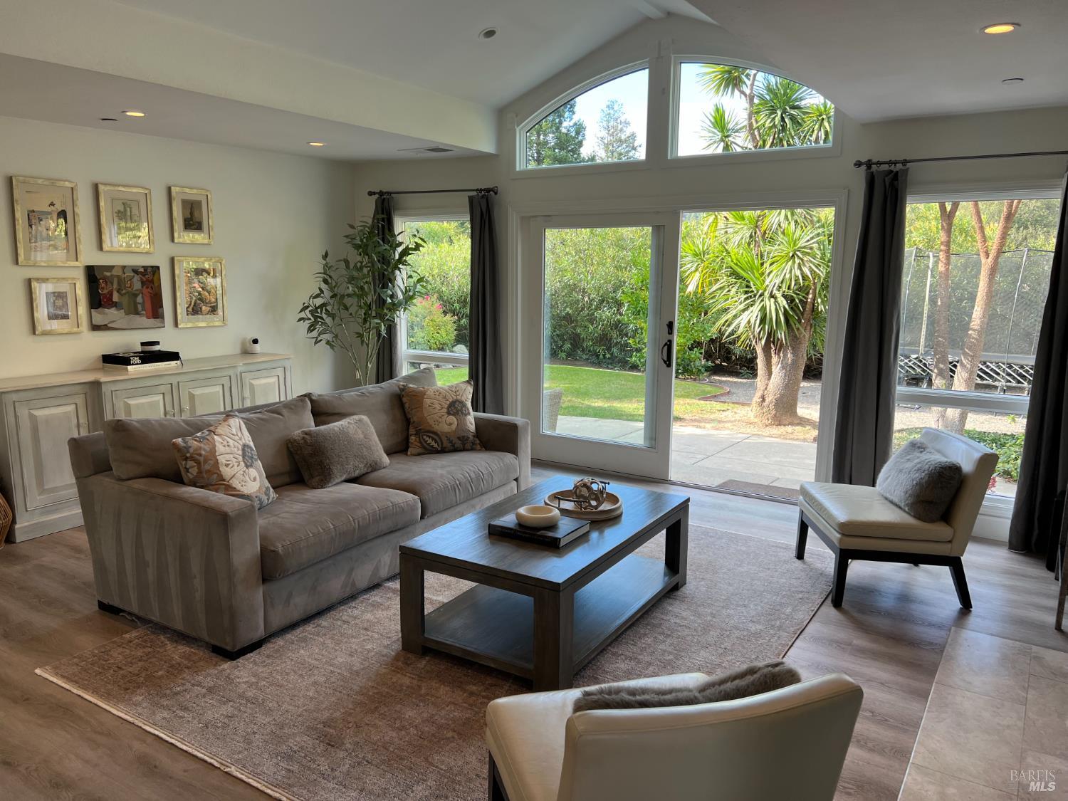 Front Image Thumbnail for BA325103360