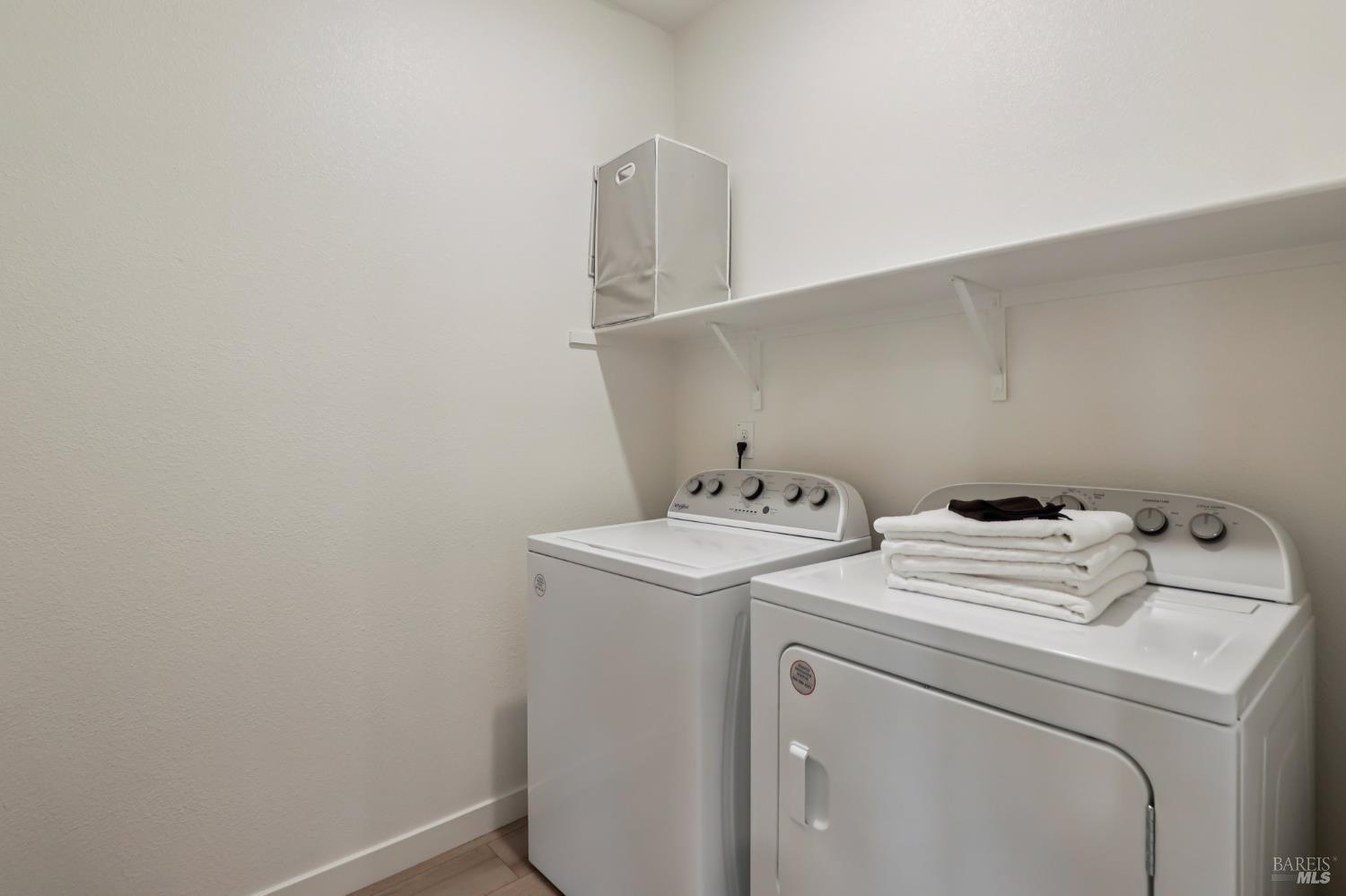 Detail Gallery Image 19 of 26 For 1830 Orange Blossom Ln, Dixon,  CA 95620 - 3 Beds | 2 Baths