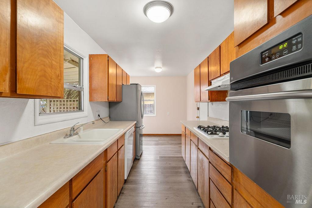 Detail Gallery Image 7 of 35 For 121 Jackson Way, Vallejo,  CA 94591 - 4 Beds | 2 Baths