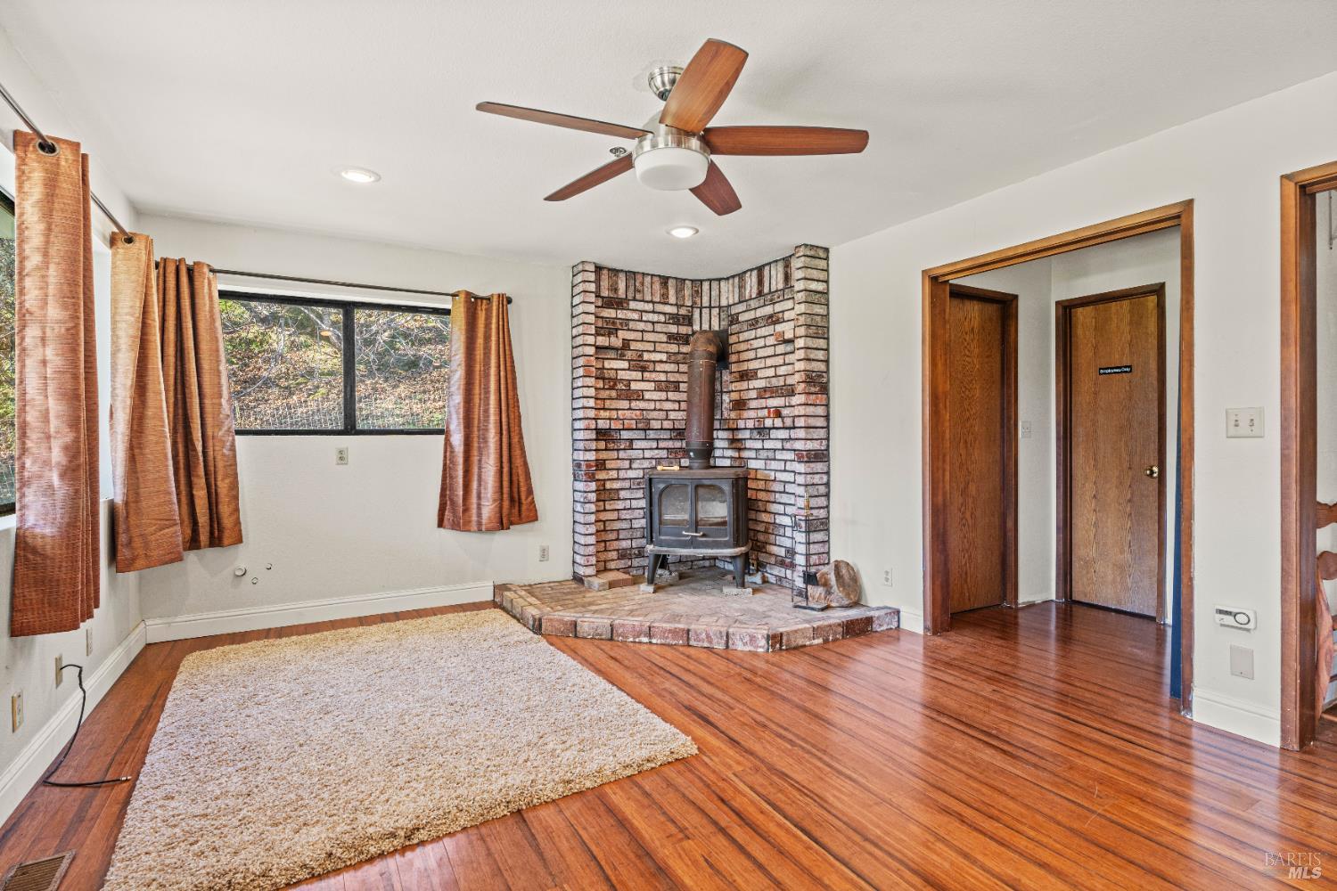 Detail Gallery Image 20 of 47 For 6620 Robinson Creek Rd, Ukiah,  CA 95482 - 5 Beds | 3 Baths