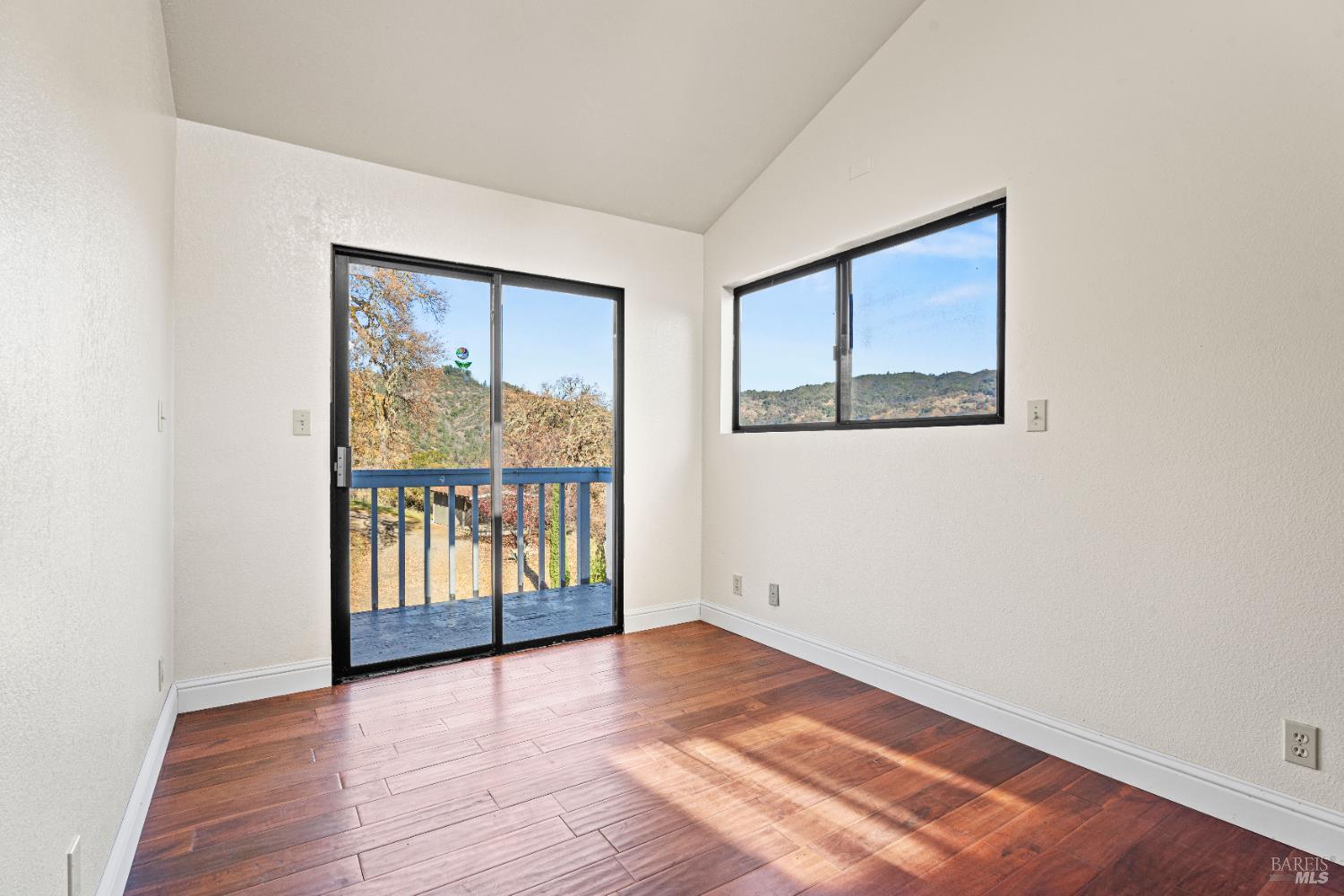 Detail Gallery Image 33 of 47 For 6620 Robinson Creek Rd, Ukiah,  CA 95482 - 5 Beds | 3 Baths