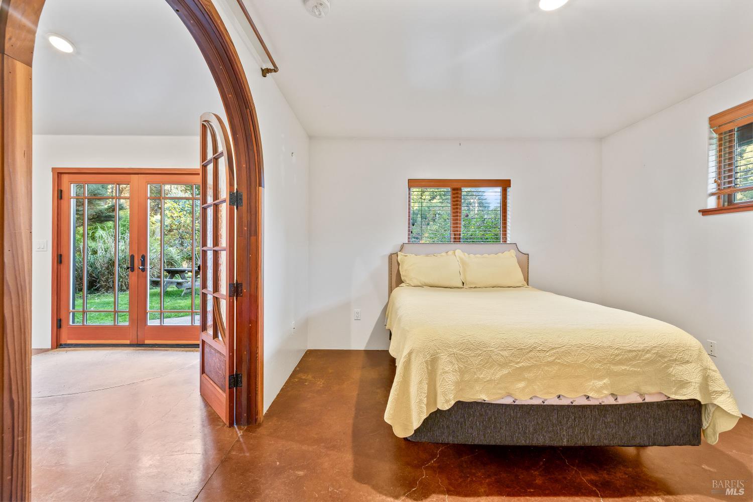 Detail Gallery Image 6 of 41 For 19204 Benson Ln, Fort Bragg,  CA 95437 - 2 Beds | 2 Baths