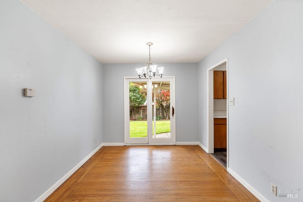 Detail Gallery Image 6 of 35 For 121 Jackson Way, Vallejo,  CA 94591 - 4 Beds | 2 Baths