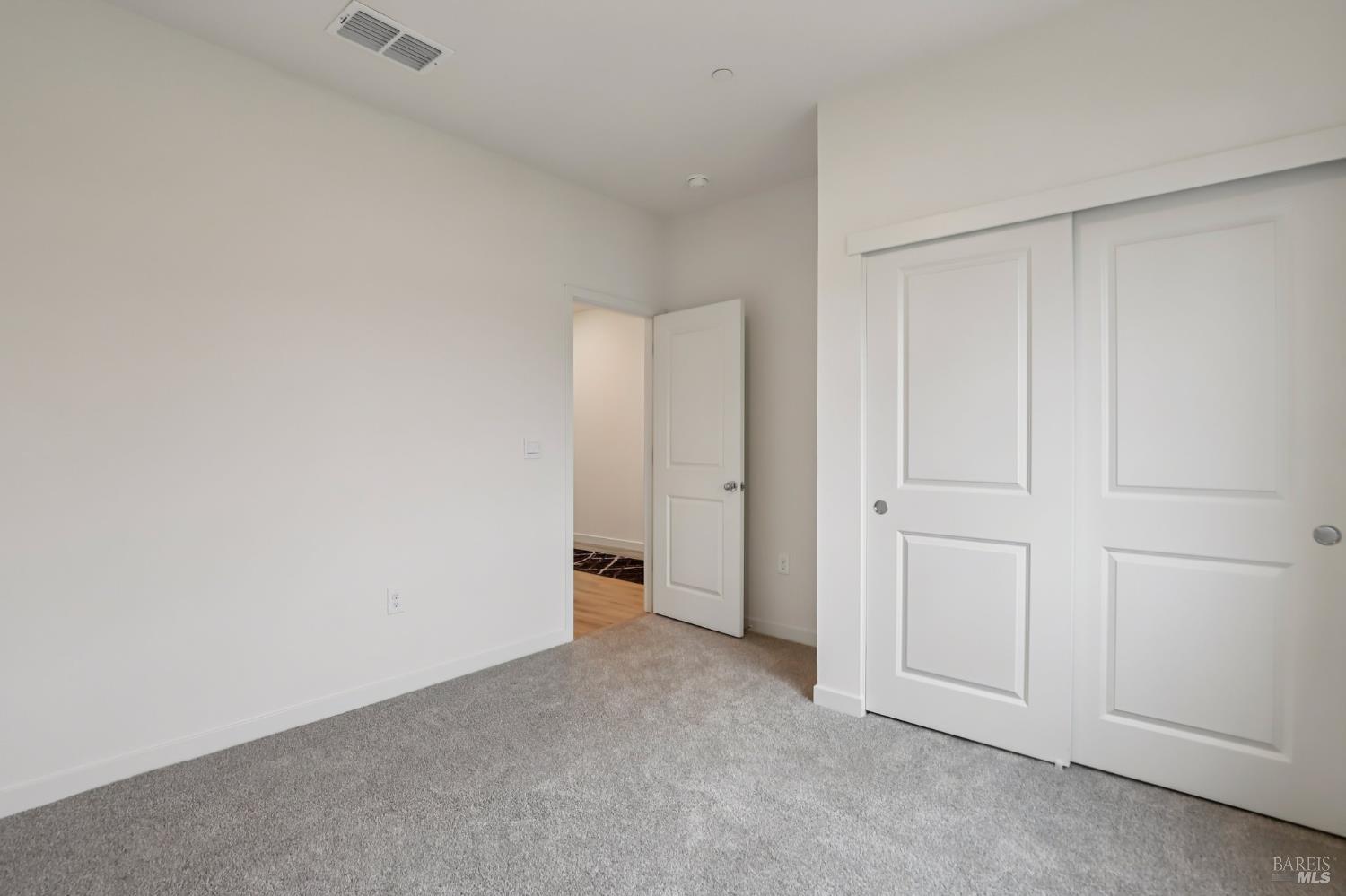 Detail Gallery Image 15 of 26 For 1830 Orange Blossom Ln, Dixon,  CA 95620 - 3 Beds | 2 Baths