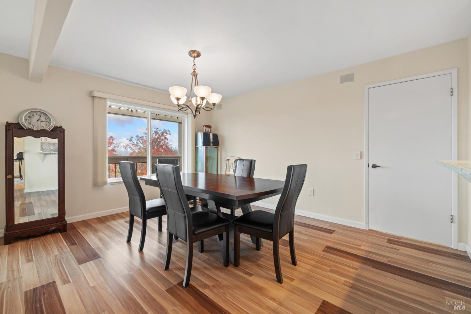 Detail Gallery Image 22 of 45 For 7103 Overlook Dr, Santa Rosa,  CA 95409 - 3 Beds | 2 Baths