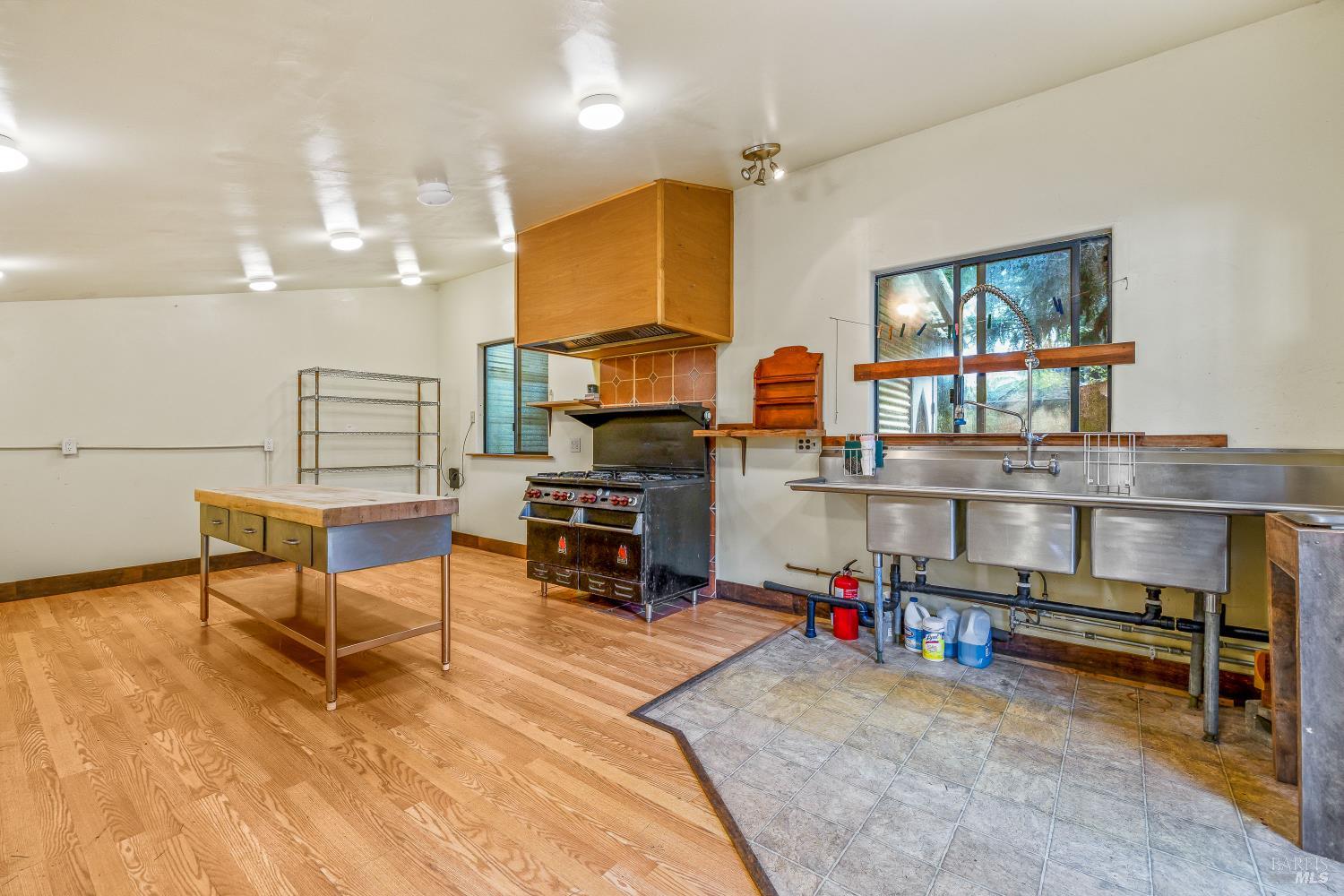 Detail Gallery Image 28 of 41 For 19204 Benson Ln, Fort Bragg,  CA 95437 - 2 Beds | 2 Baths