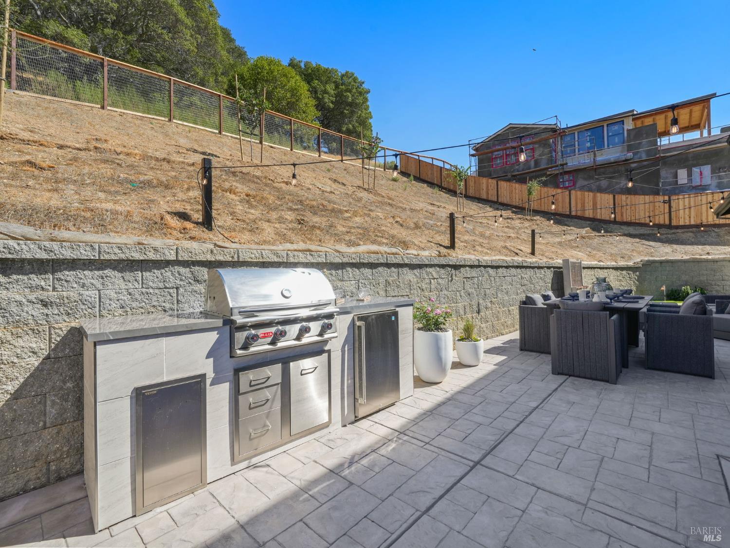 Detail Gallery Image 39 of 44 For 31 Erin Dr, San Rafael,  CA 94903 - 4 Beds | 4 Baths