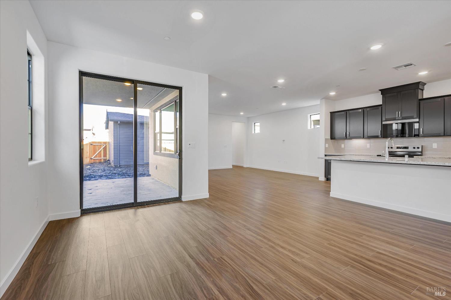 Detail Gallery Image 3 of 13 For Address Is Not Disclosed, Rohnert Park,  CA 94928 - 4 Beds | 3 Baths