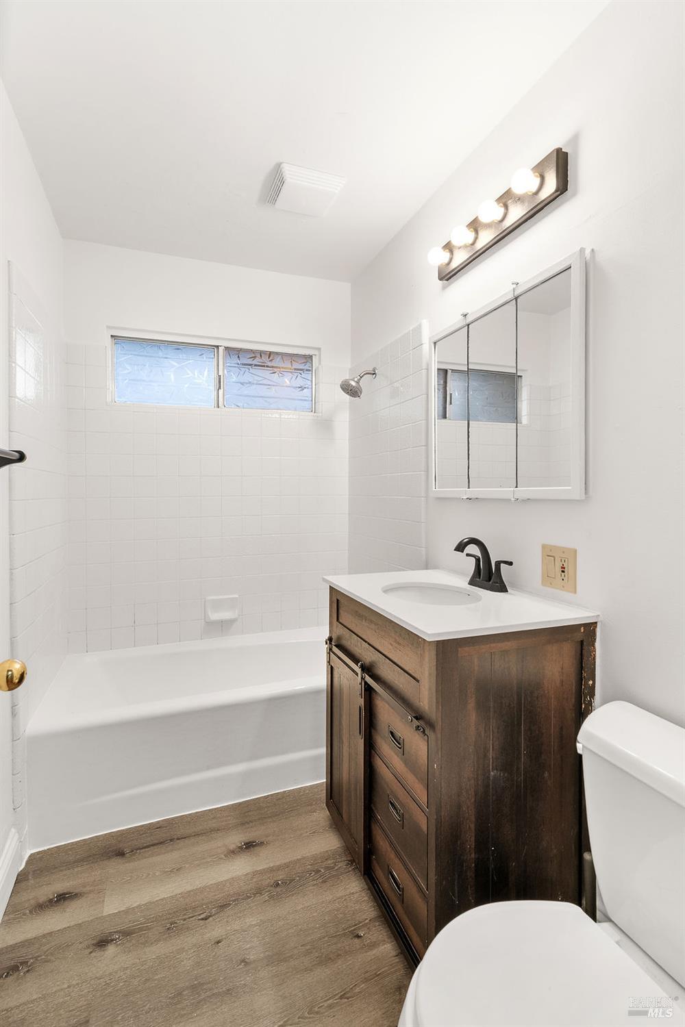 Detail Gallery Image 16 of 35 For 121 Jackson Way, Vallejo,  CA 94591 - 4 Beds | 2 Baths