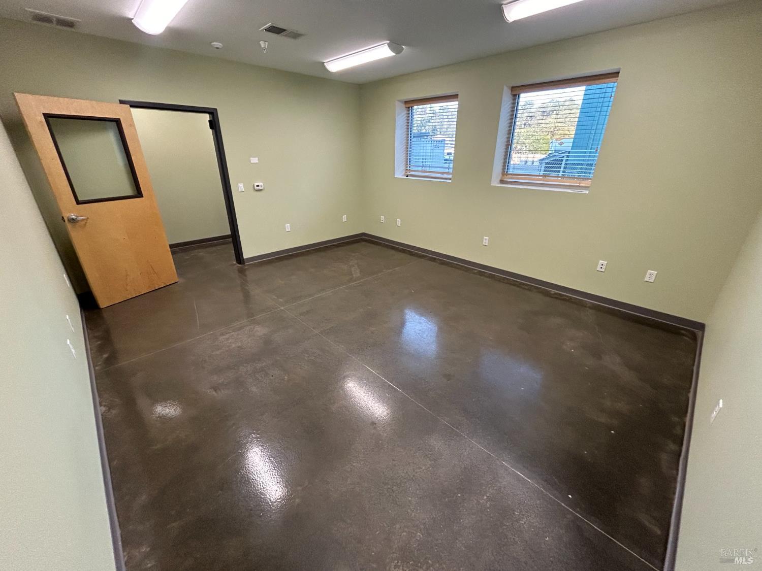 Detail Gallery Image 17 of 21 For 140 Grove Ct #B,  Healdsburg,  CA 95448 - – Beds | – Baths