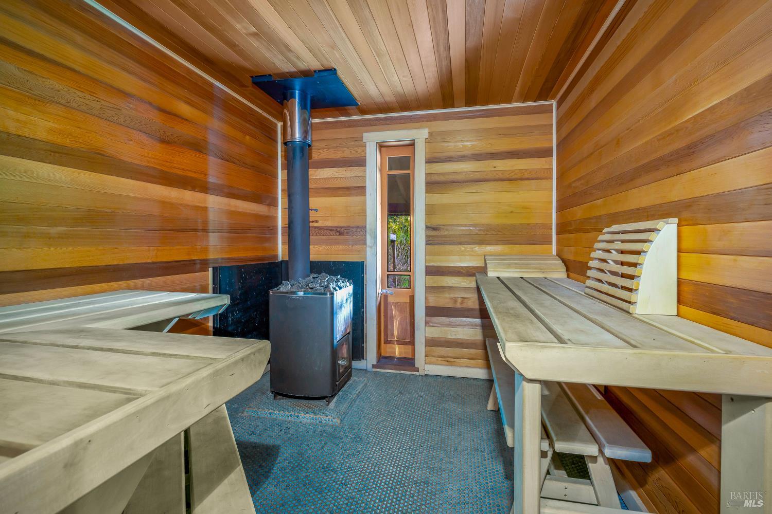 Detail Gallery Image 20 of 41 For 19204 Benson Ln, Fort Bragg,  CA 95437 - 2 Beds | 2 Baths