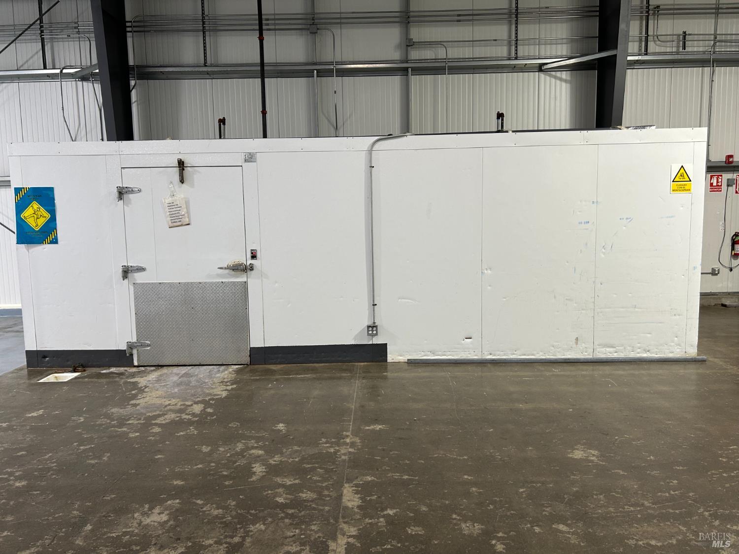 Detail Gallery Image 10 of 21 For 140 Grove Ct #B,  Healdsburg,  CA 95448 - – Beds | – Baths