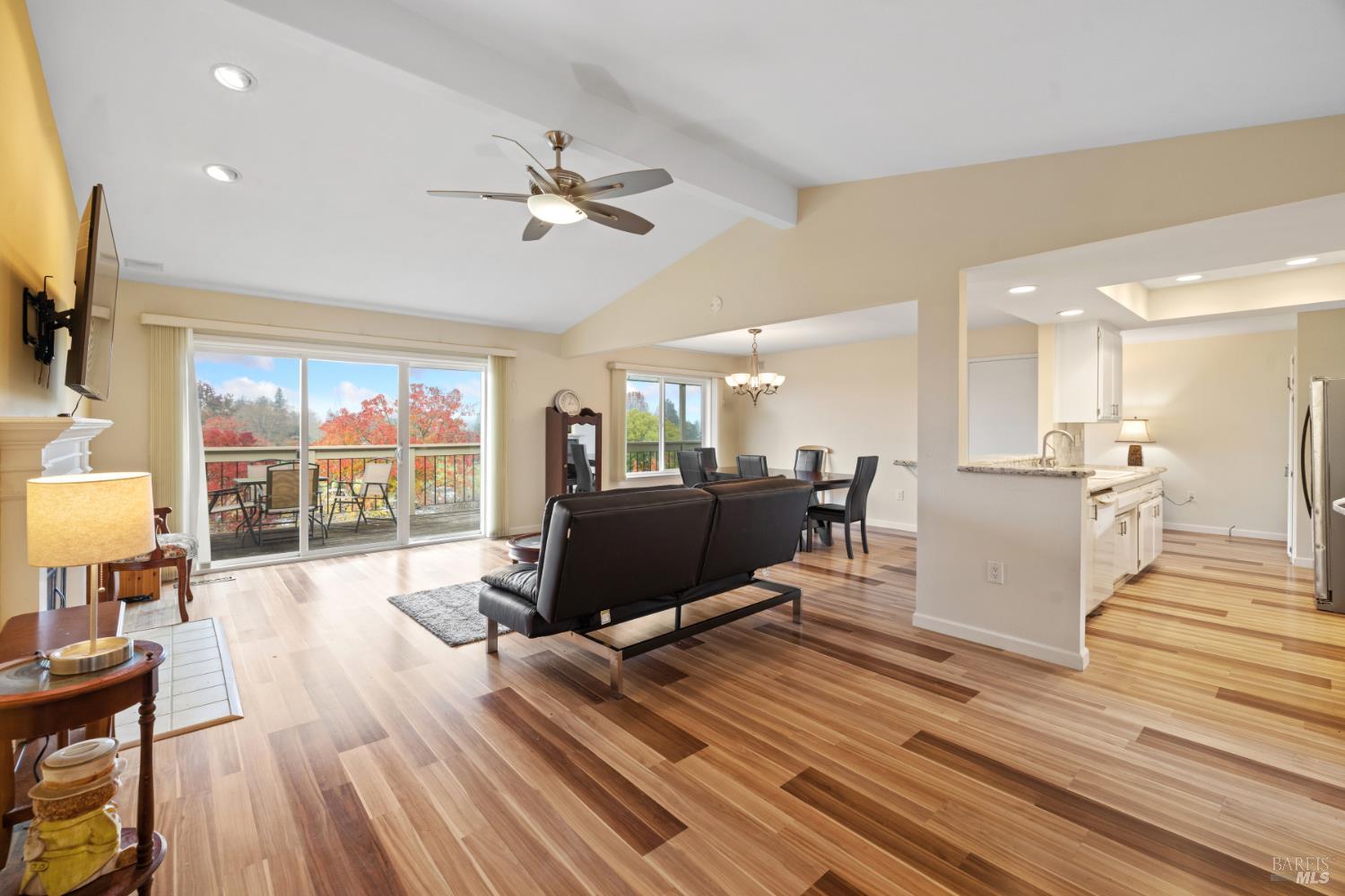 Detail Gallery Image 17 of 45 For 7103 Overlook Dr, Santa Rosa,  CA 95409 - 3 Beds | 2 Baths