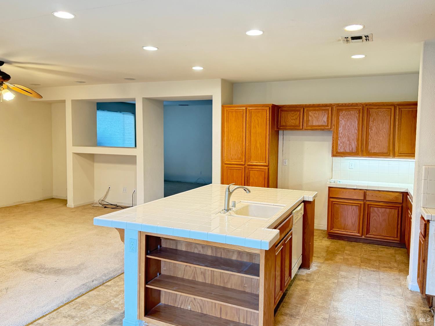 Detail Gallery Image 3 of 31 For 338 Gold Hills Dr, Rio Vista,  CA 94571 - 2 Beds | 2 Baths