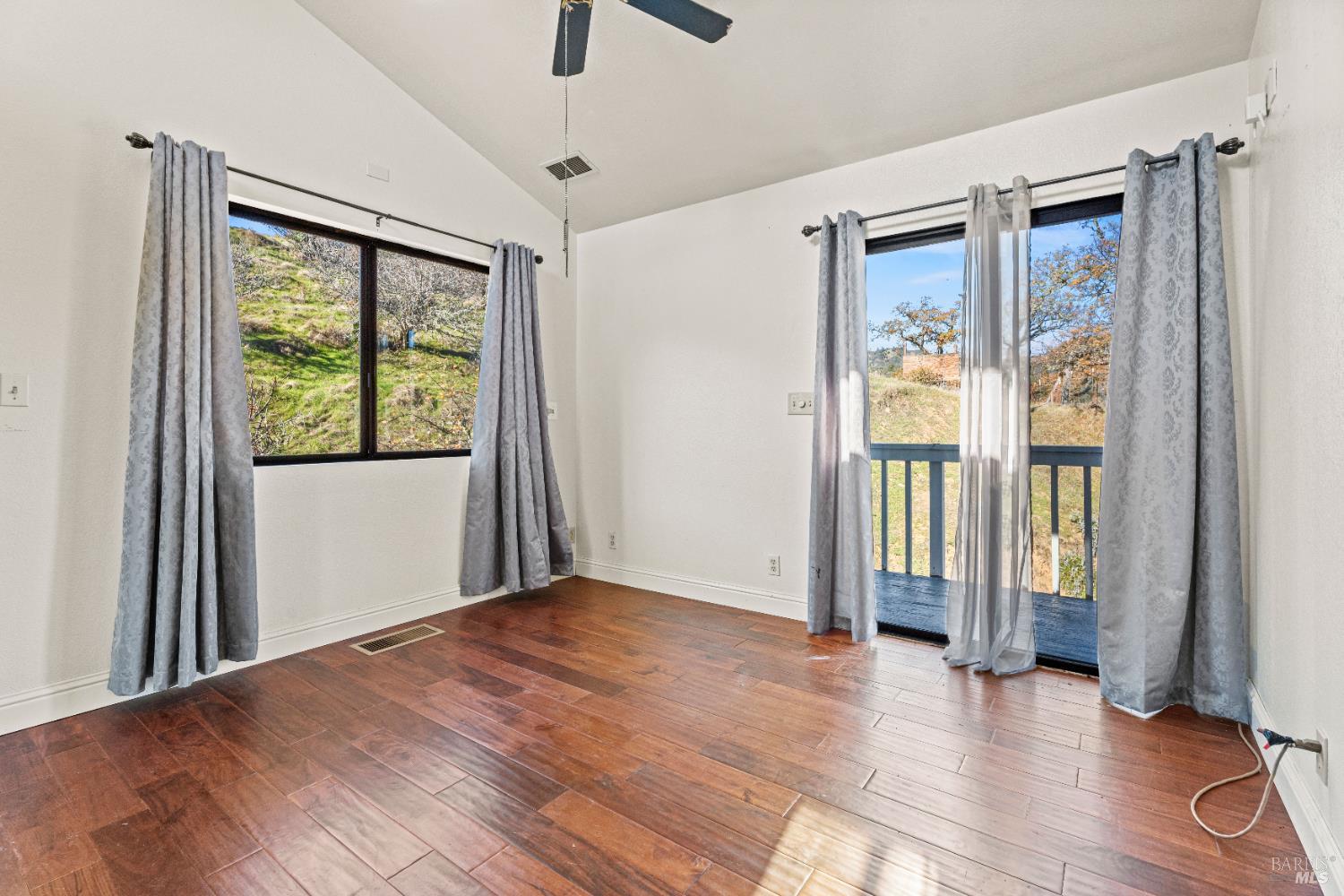 Detail Gallery Image 28 of 47 For 6620 Robinson Creek Rd, Ukiah,  CA 95482 - 5 Beds | 3 Baths