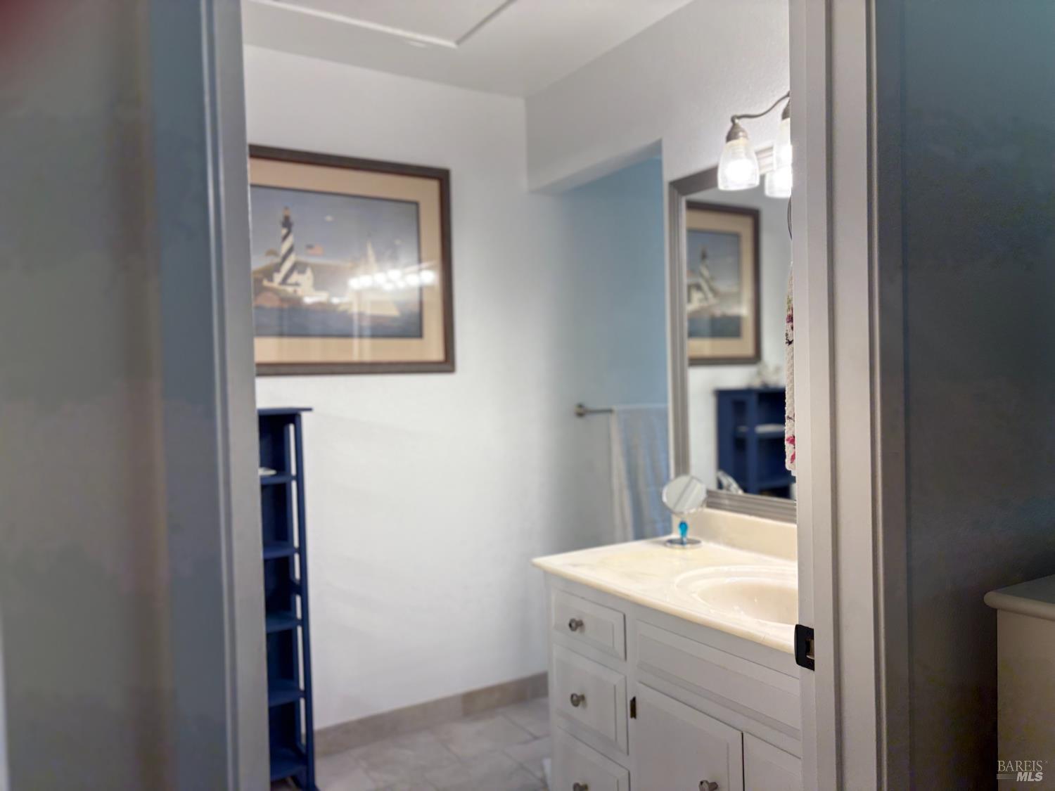 Detail Gallery Image 15 of 24 For 514 Oak Vista Ln, Santa Rosa,  CA 95409 - 2 Beds | 2 Baths