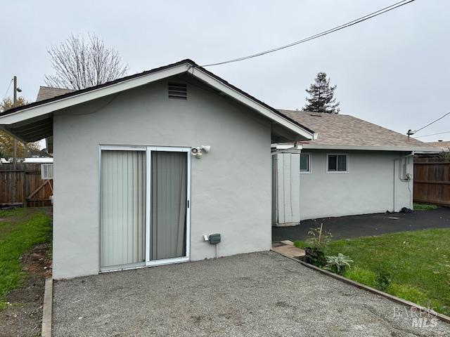 Detail Gallery Image 3 of 9 For 1318 Cleveland St, Fairfield,  CA 94533 - 3 Beds | 2 Baths