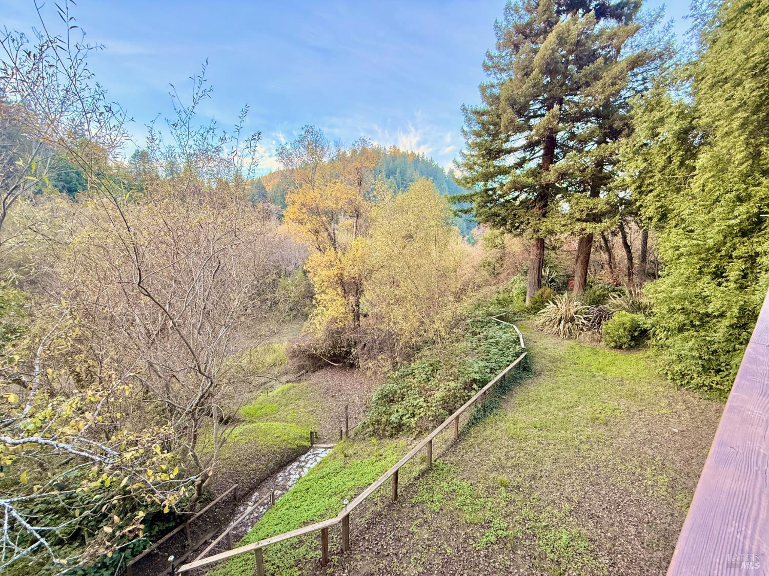 Detail Gallery Image 5 of 39 For 16868 Center Way, Guerneville,  CA 95446 - 3 Beds | 2 Baths