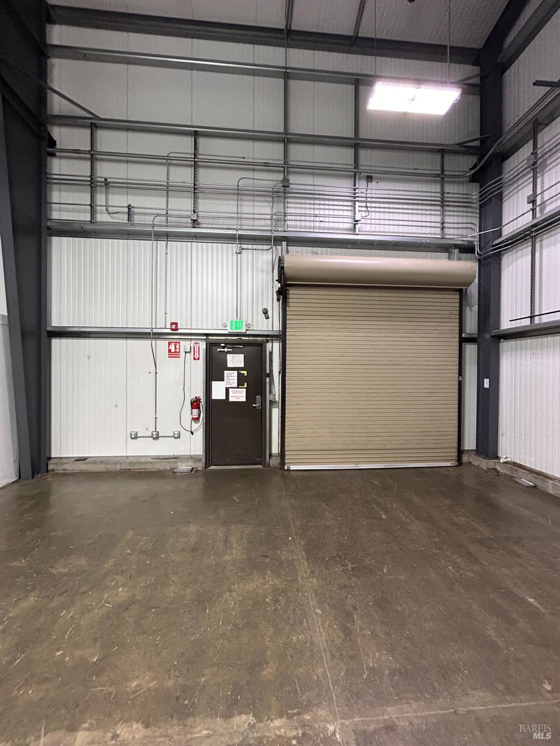 Detail Gallery Image 8 of 21 For 140 Grove Ct #B,  Healdsburg,  CA 95448 - – Beds | – Baths