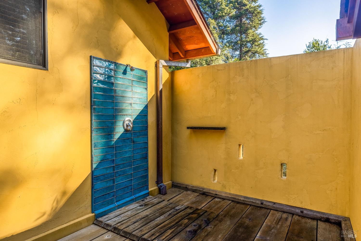 Detail Gallery Image 21 of 41 For 19204 Benson Ln, Fort Bragg,  CA 95437 - 2 Beds | 2 Baths