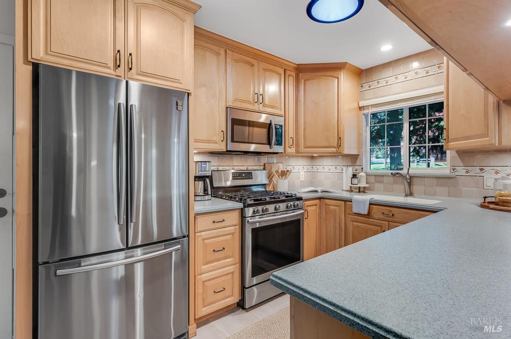 Detail Gallery Image 27 of 46 For 3660 Holly Oak Way, Santa Rosa,  CA 95404 - 2 Beds | 1 Baths