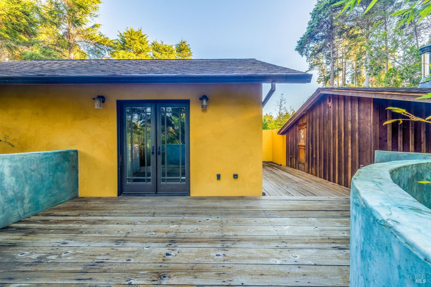 Detail Gallery Image 17 of 41 For 19204 Benson Ln, Fort Bragg,  CA 95437 - 2 Beds | 2 Baths