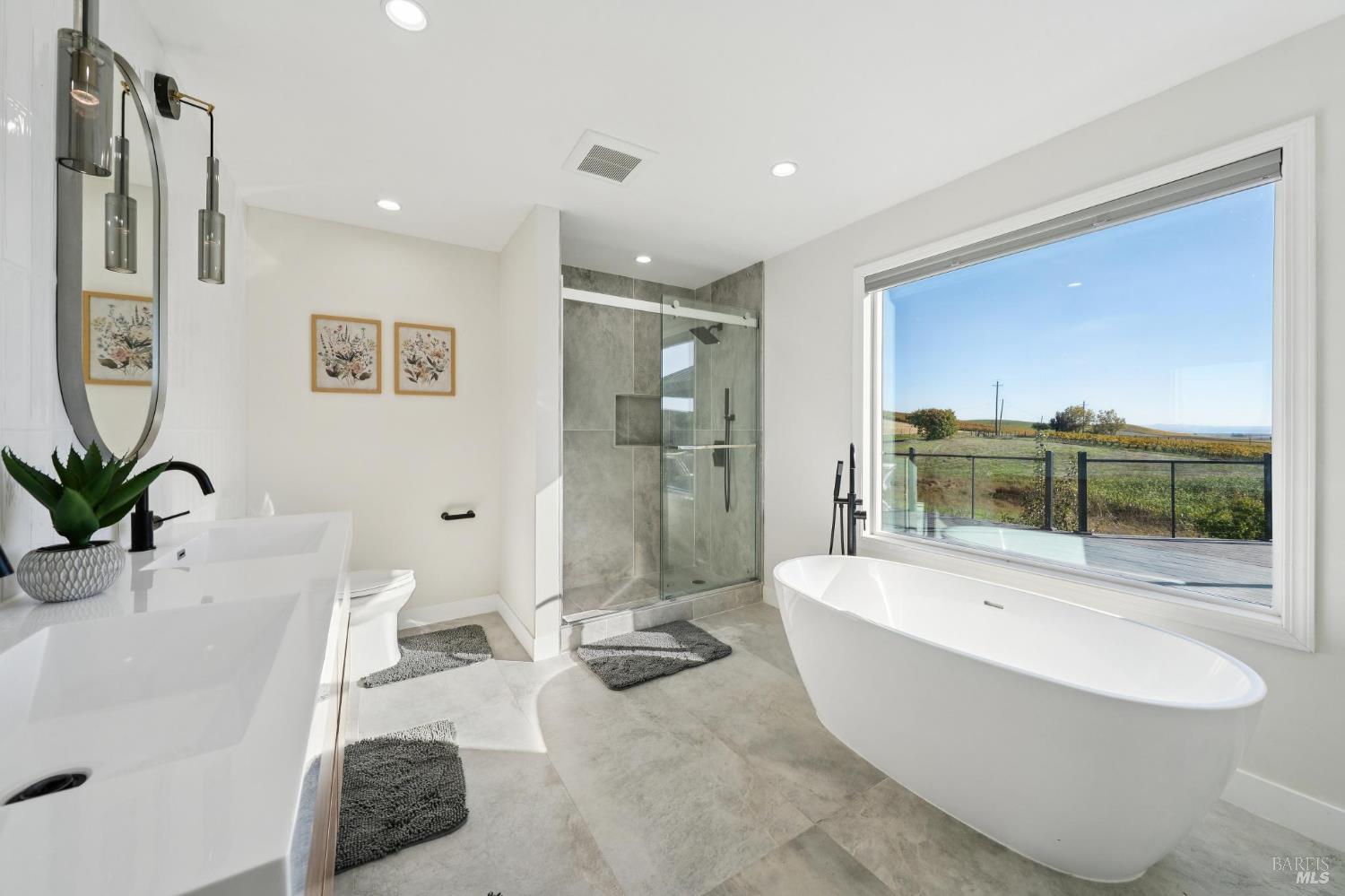 Detail Gallery Image 31 of 65 For 1301 Duhig Rd, Napa,  CA 94559 - 3 Beds | 2 Baths