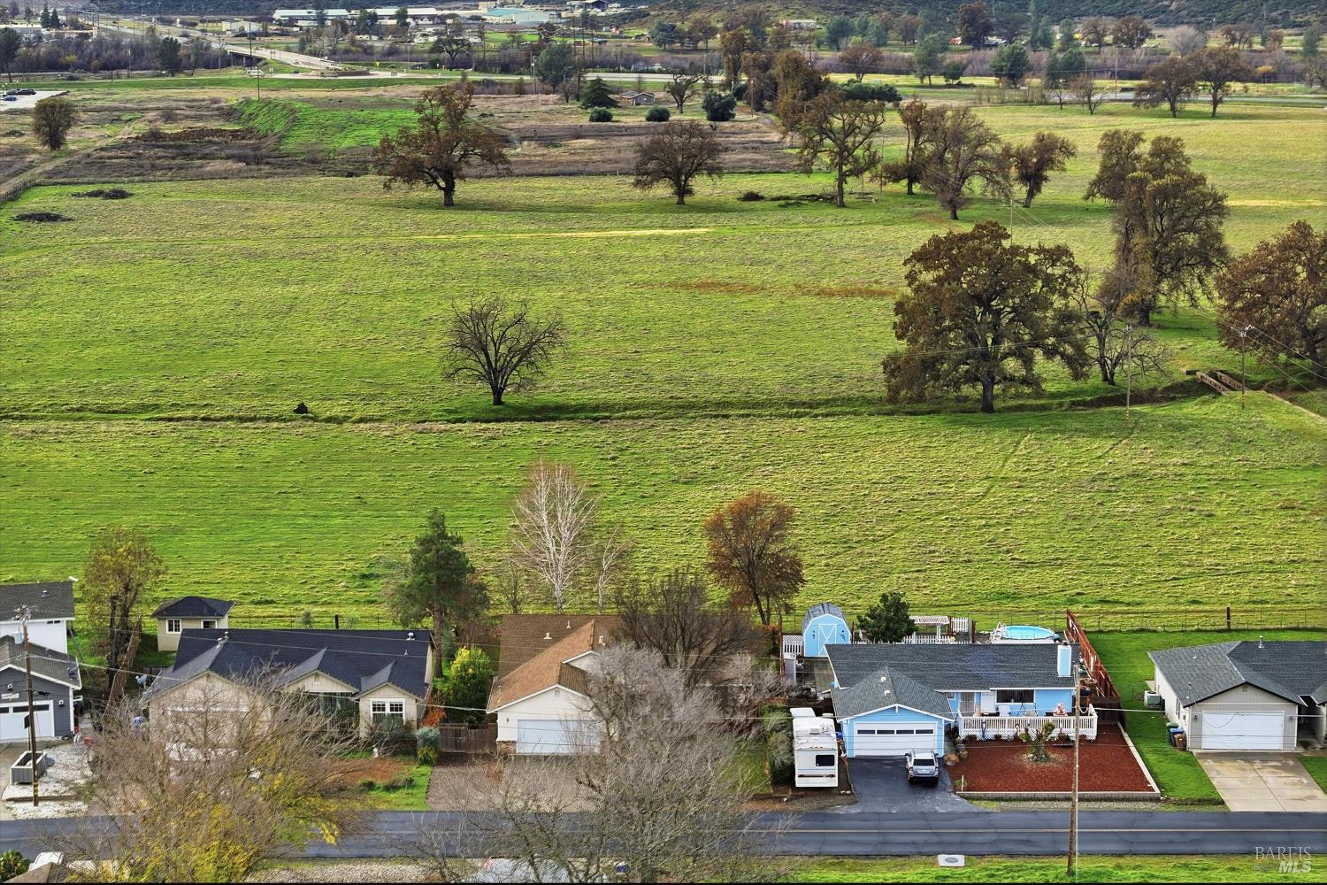Detail Gallery Image 31 of 33 For 18841 Spyglass Rd, Hidden Valley Lake,  CA 95467 - 3 Beds | 2 Baths