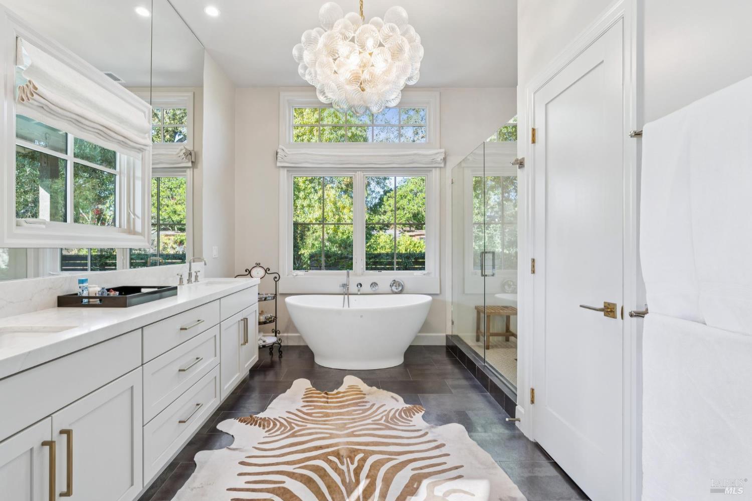 Detail Gallery Image 35 of 68 For 511 Hidden Acres Rd, Healdsburg,  CA 95448 - 3 Beds | 4 Baths