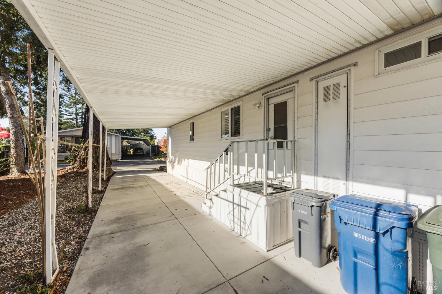 Detail Gallery Image 7 of 49 For 518 Vina Rose Dr, Petaluma,  CA 94954 - 2 Beds | 2 Baths