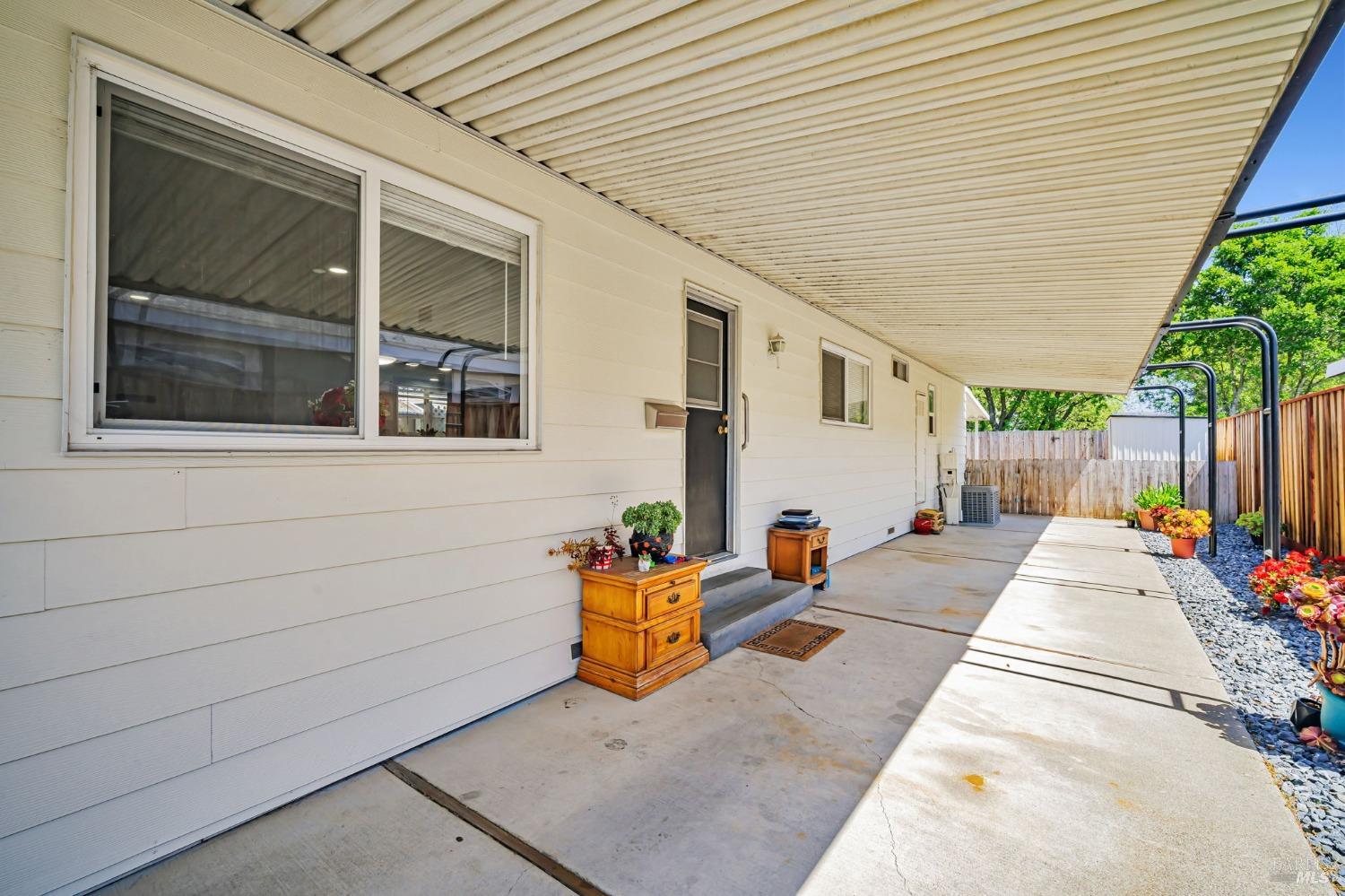 Detail Gallery Image 39 of 44 For 234 Arboleda Dr, Santa Rosa,  CA 95401 - 3 Beds | 2 Baths